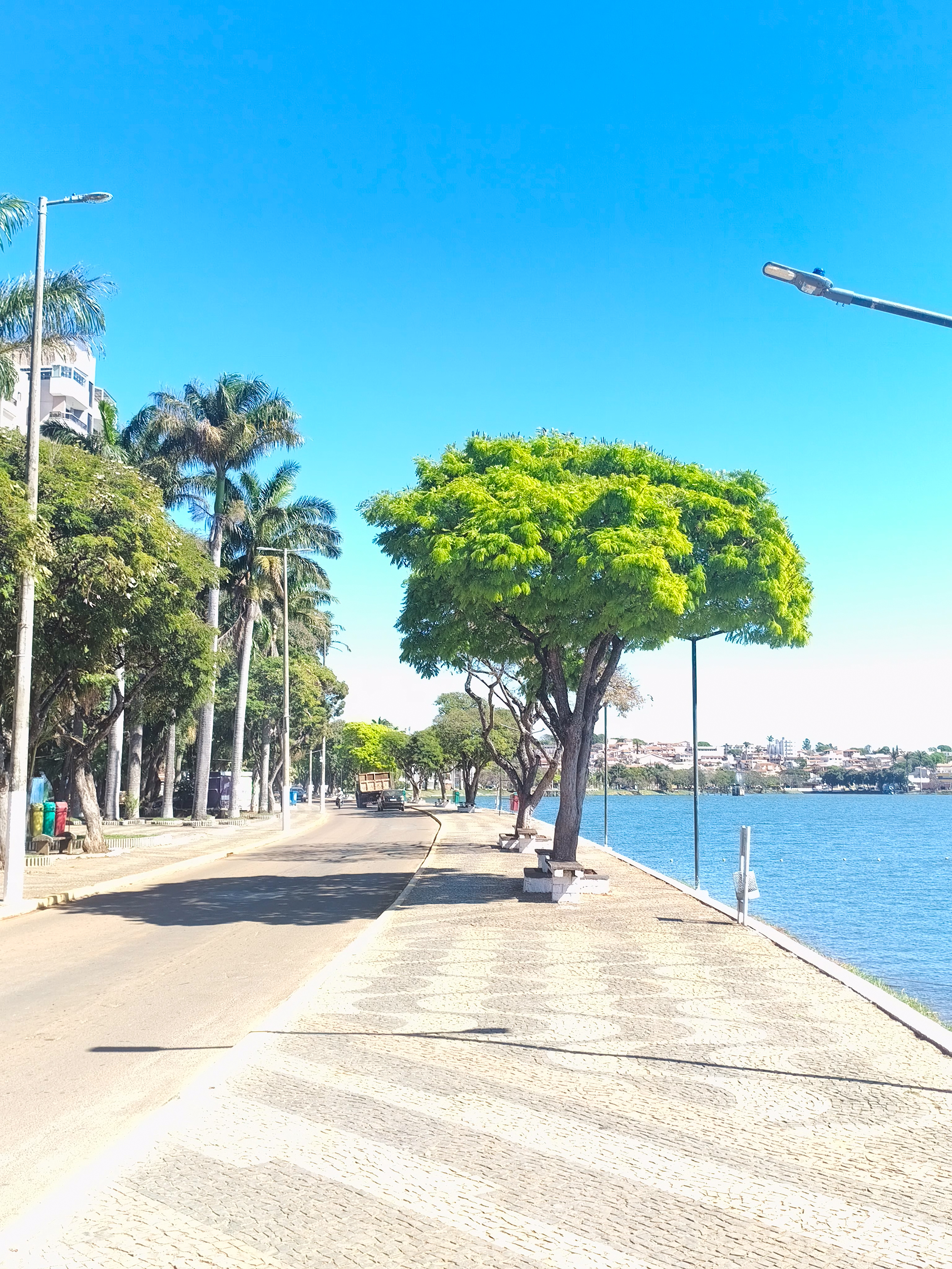 Orla e Lago dos Encantos em Boa Esperança, Minas Gerais